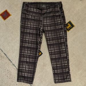 Athleta Capri dark brown plaid leggings - M